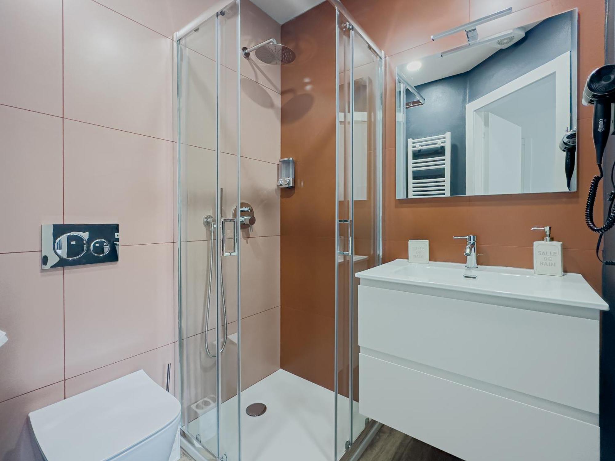 Realkasa Galliera Home & Suites Bolonya Dış mekan fotoğraf