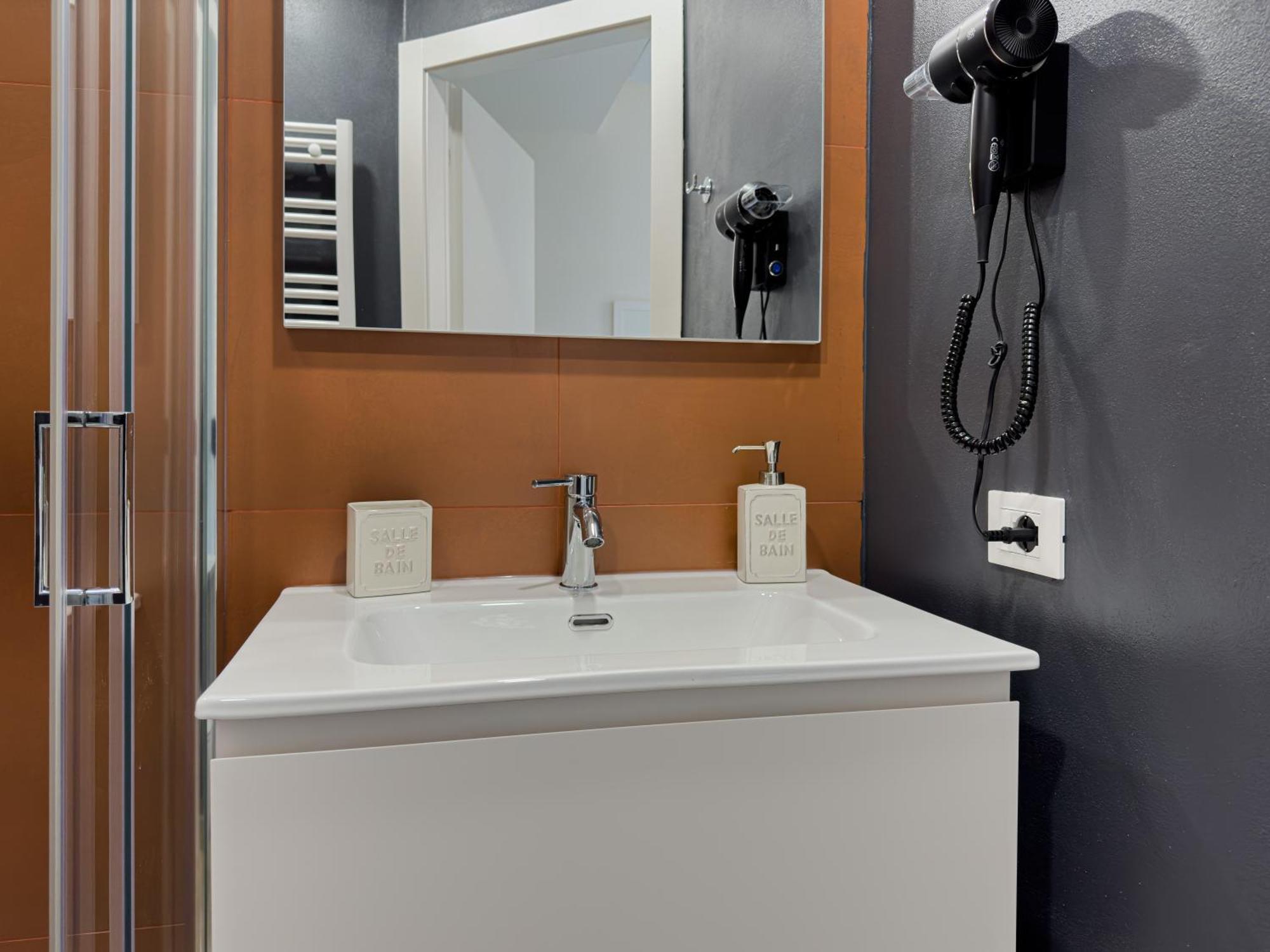 Realkasa Galliera Home & Suites Bolonya Dış mekan fotoğraf
